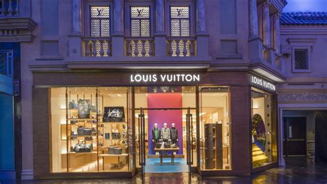 louis vuitton las vegas caesars forum|forum shops directory.